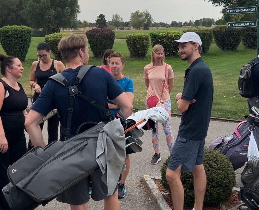 brichard-betriebsausflug-golfen-1